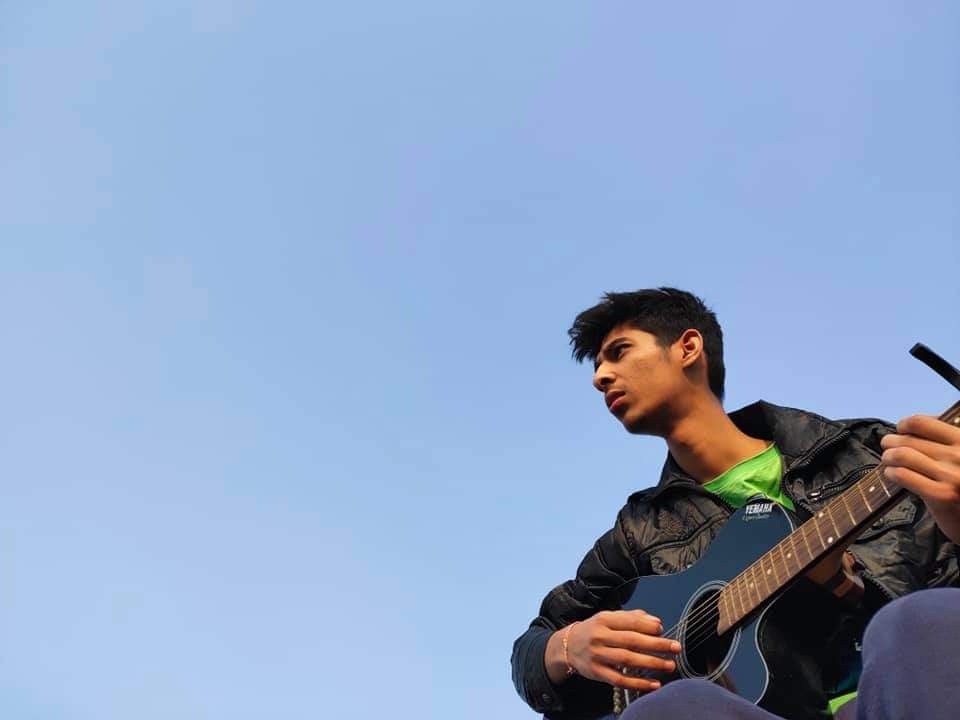 Oishik Biswas (25)